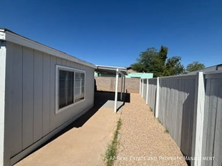 502 E Cody Dr — Photo 31