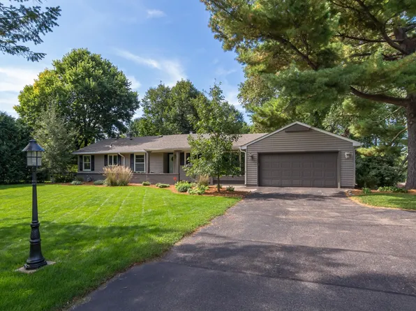 1671 Victoria Rd S, Mendota Heights, MN 55118