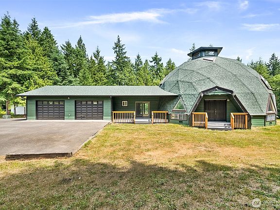 2nd image of 2531 NE Rachels Lane