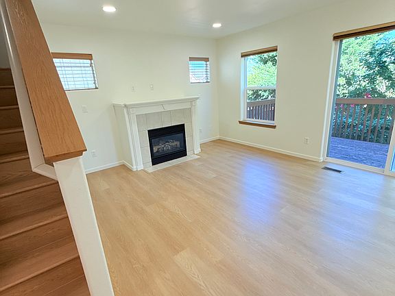 2nd image of 8931 161st St E