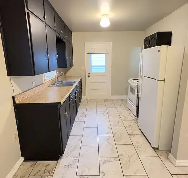 1730 S Hudson Dr — Photo 3