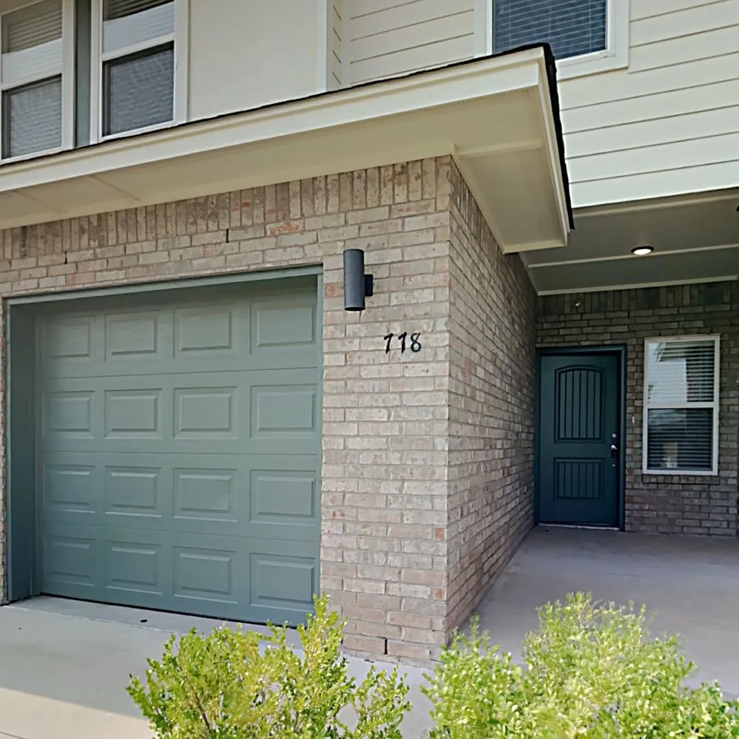 3 Bedroom 2 Bath Townhouse in Moore Schools — Photo 2