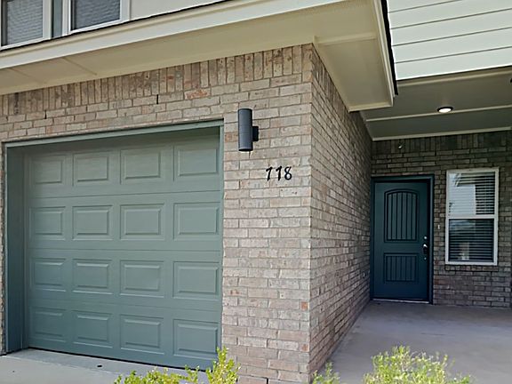 2nd image of 778 SW 13th St