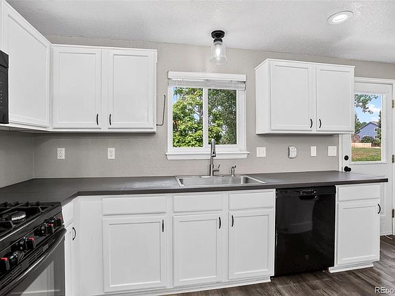 5th image of 7982 Liley Avenue