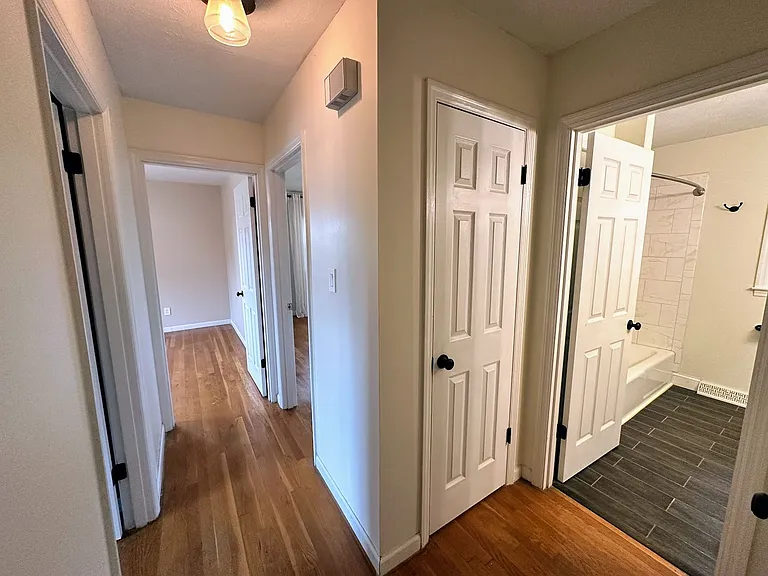 1187 Devonport Cir — Photo 5