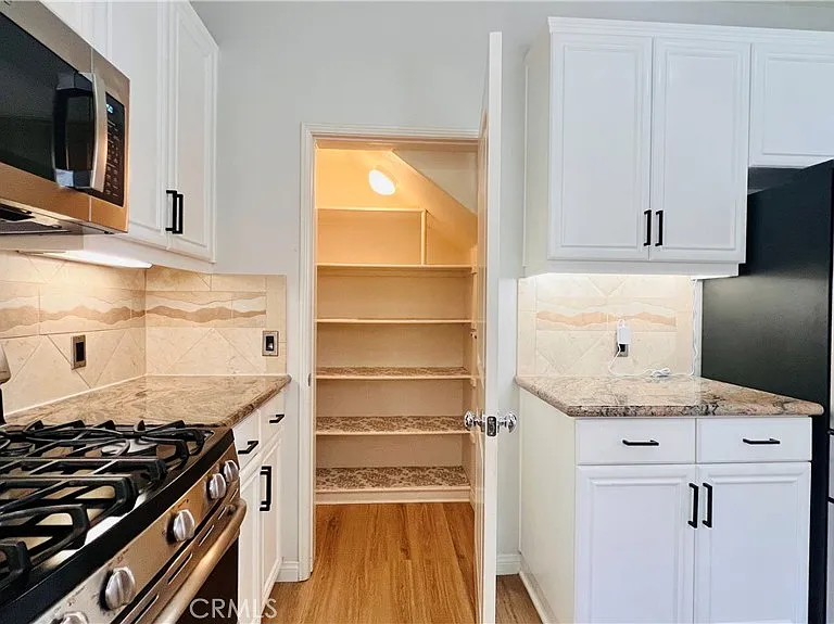 20251 Livorno Way — Photo 13