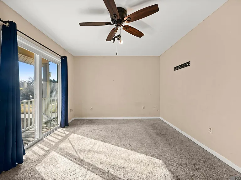 1412 Sharlo Ave — Photo 14