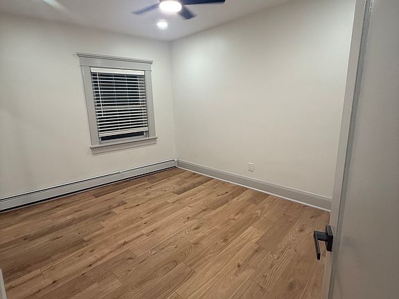 5th image of 2929 Delaware Ave APT 3