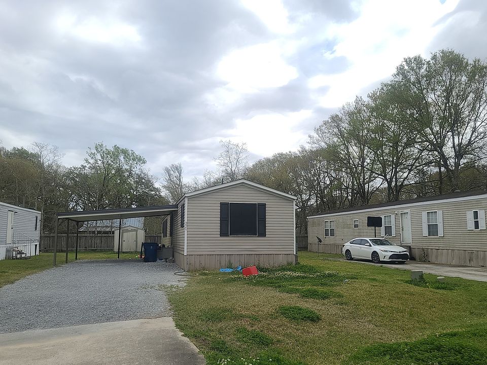 1st image of 225 Blanco Dr