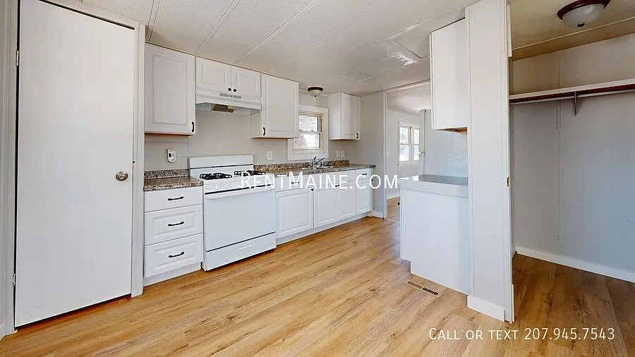 2 bed, 720 sqft, $1,250 — Photo 2