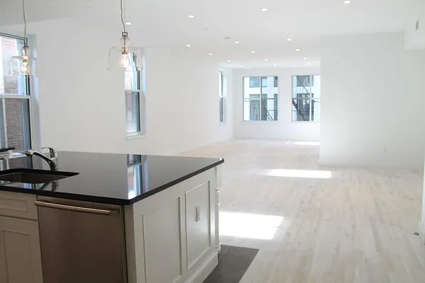 Rented by Level Group | media 23