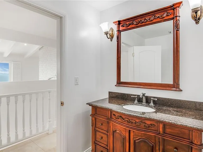 7183 Avenida Altisima — Photo 27
