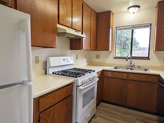 3rd image of 4064 V St #A