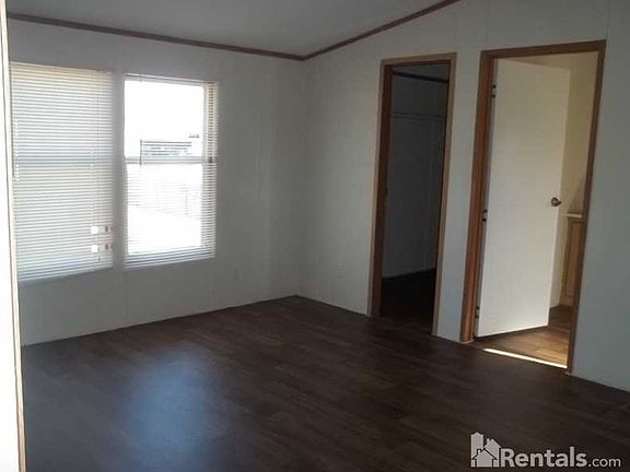 5th image of 1004 Redman Dr