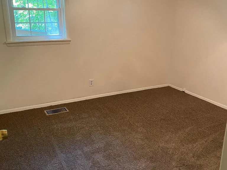 106 Crooked Creek Ln — Photo 11