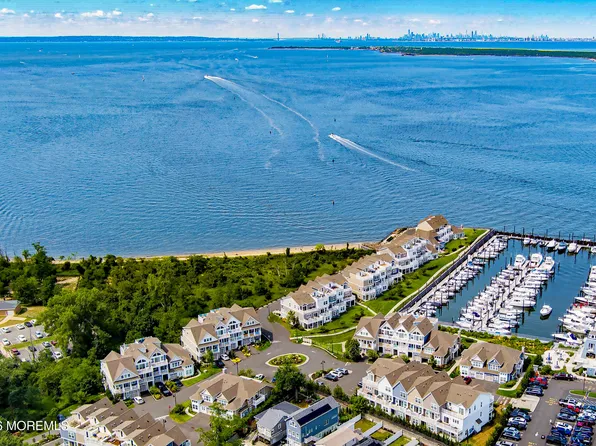 14 Lighthouse Pt Road #604, Highlands, NJ 07732