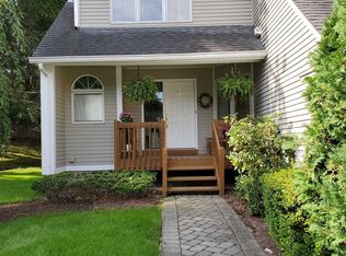 7 Sutton Way, Township Of Washington, NJ 07676