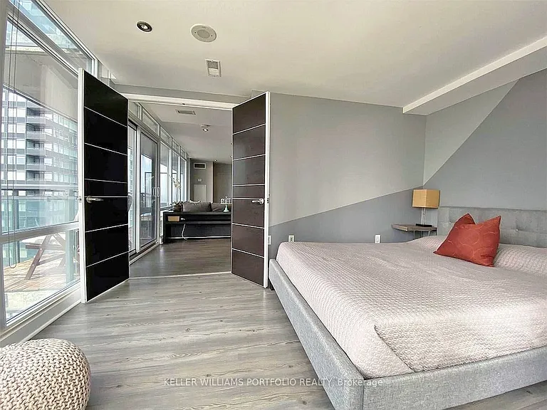 4K Spadina Ave #1618 — Photo 10