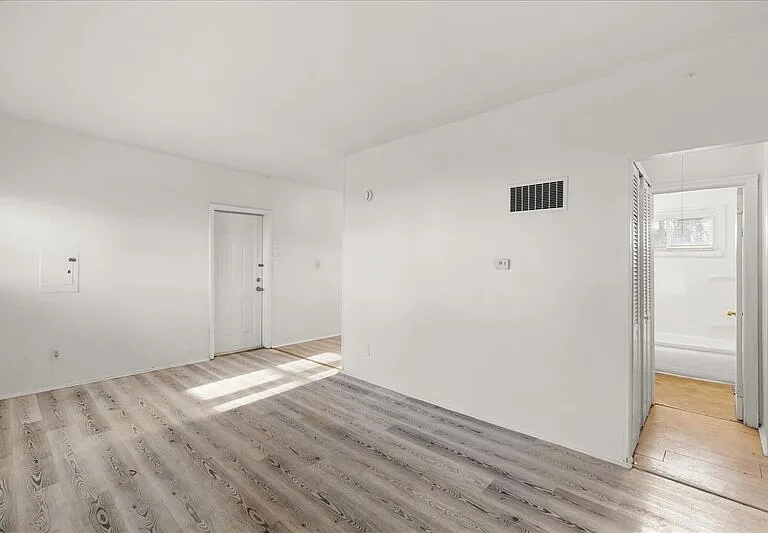 28 Crescent Dr — Photo 14