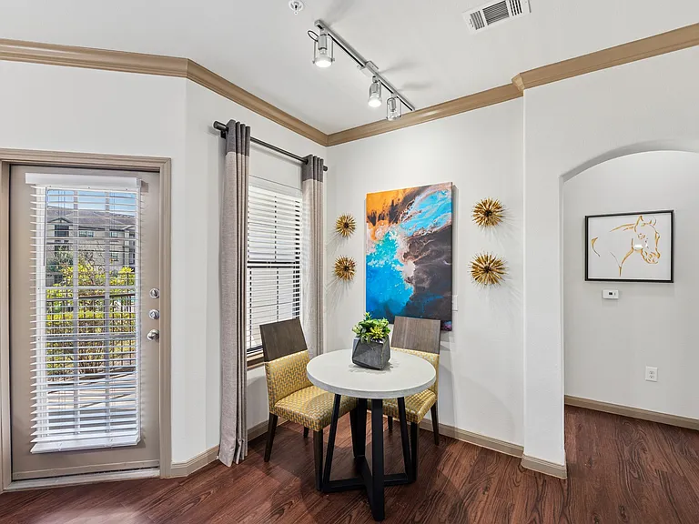 West Creek Apartments — Photo 7