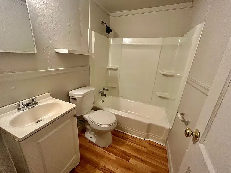 346 E 2nd St #2 — Photo 9