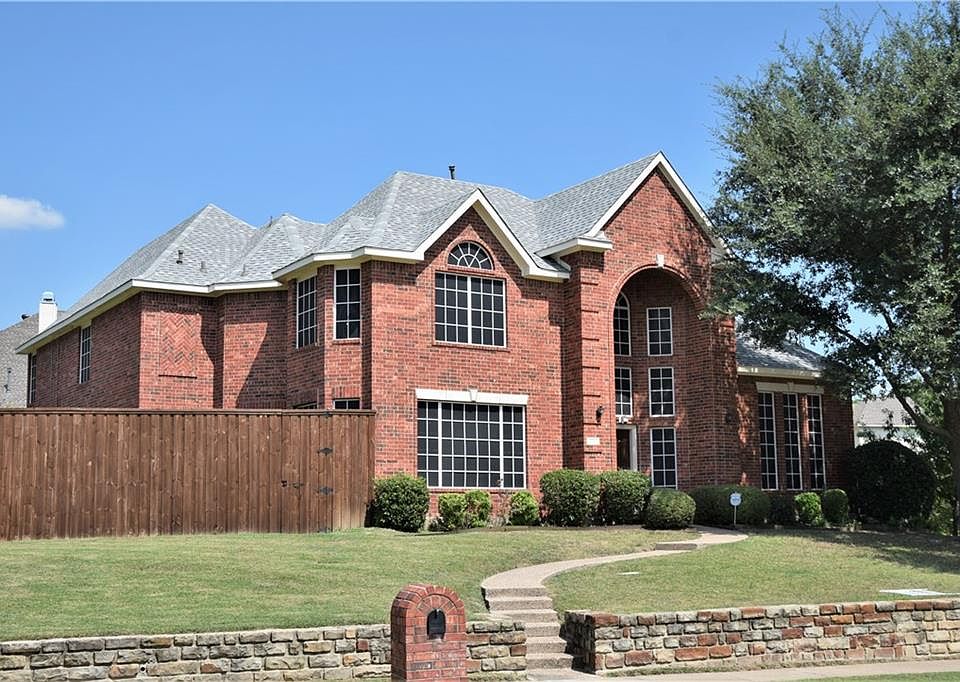 1st image of 2988 Hillingdon Dr