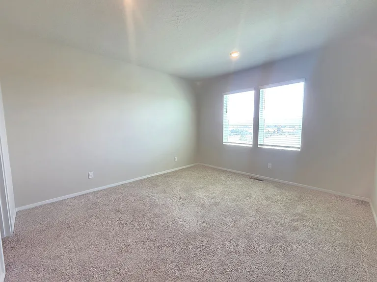 5428 E Bridgeport Ct — Photo 12