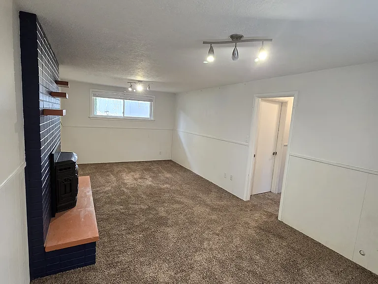 5222 W Wolfe St — Photo 7