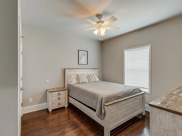 448 Caldwell Dr — Photo 22