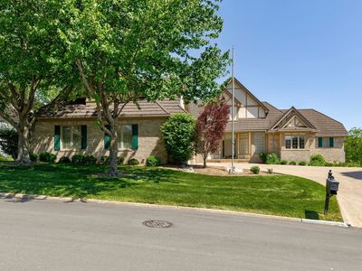 5576 Glen Oaks Pte, West Des Moines, IA, 50266
