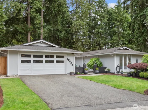 10404 165th Place NE, Redmond, WA 98052