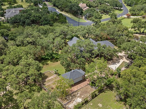 4th image of 28406 Quadrille Lane
