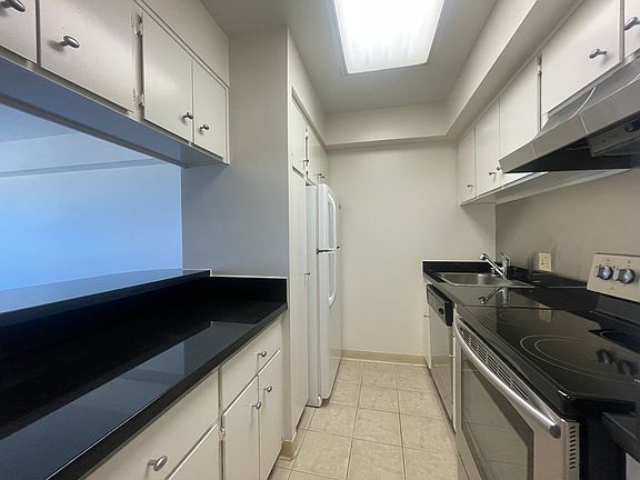 3rd image of 1177 California St APT 1104