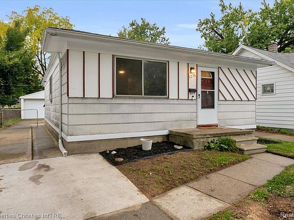 3rd image of 7236 Meadow Ave
