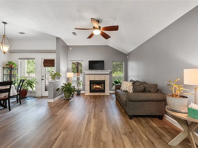 2805 Muirwood Ct — Photo 4