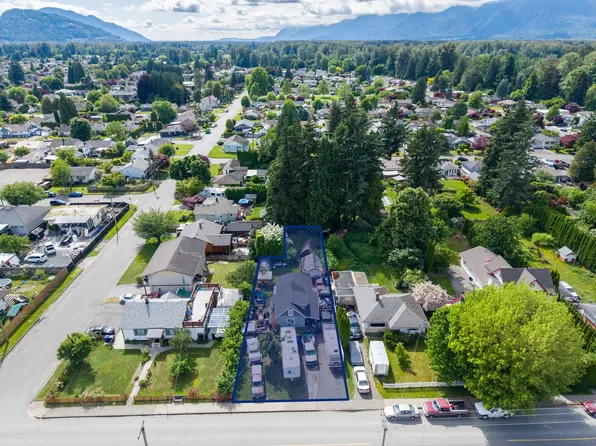 9813 Young Rd, Chilliwack, BC V2P 4T8