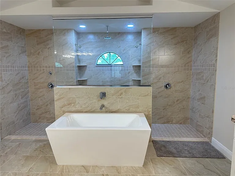 5780 N Lena Dr — Photo 30