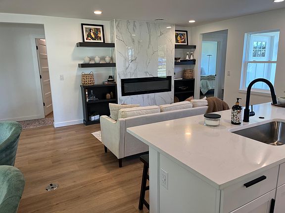 Electrical outlet in middle of room in case you want an arc lamp