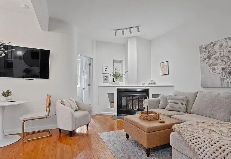159 Newark St #3D — Photo 4