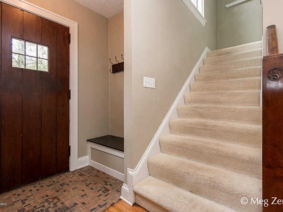 4th image of 836 Cadillac Dr SE