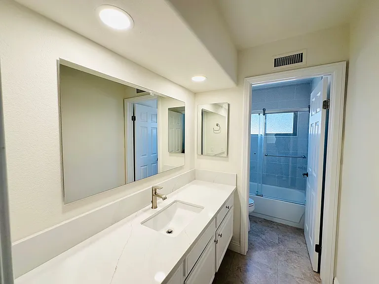 6635 Soaring Dr — Photo 46