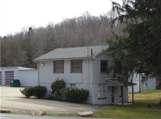 502 Locust Valley Rd, Greensburg, PA 15601