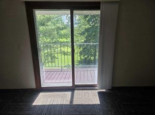 2616 Country Club Pkwy #11, Moorhead, MN 56560