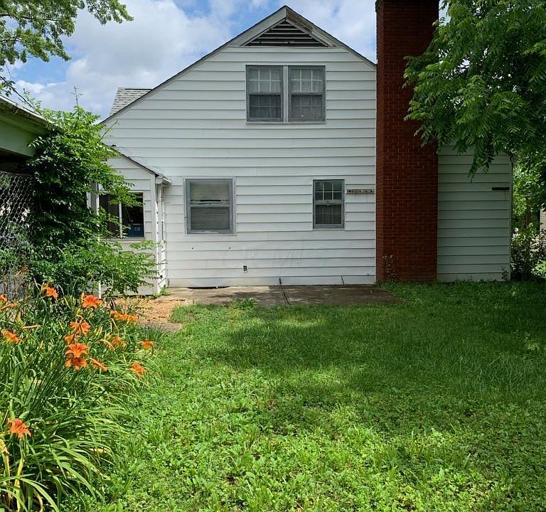 2nd image of 349 Yarmouth Ln