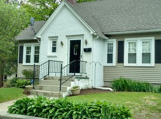 12 Carroll St, Springfield, MA 01108