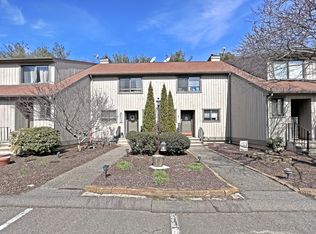 37 Brockton Ct UNIT 37, Beacon Falls, CT 06403