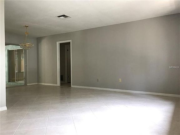 5th image of 6623 Glencoe Dr