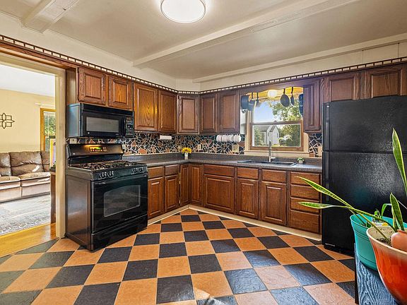 5th image of 311 N 110th STREET