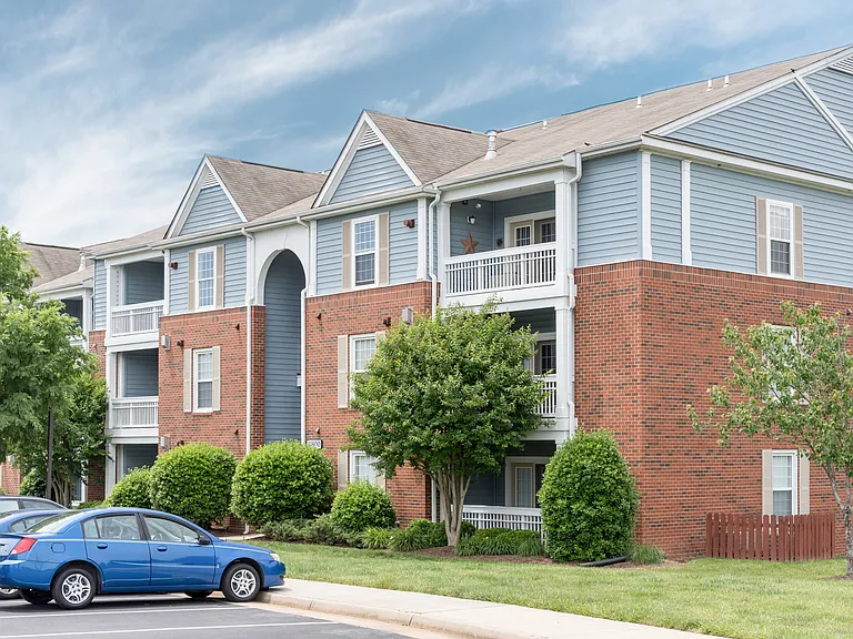 Apartment Homes at Kilburn Crossing