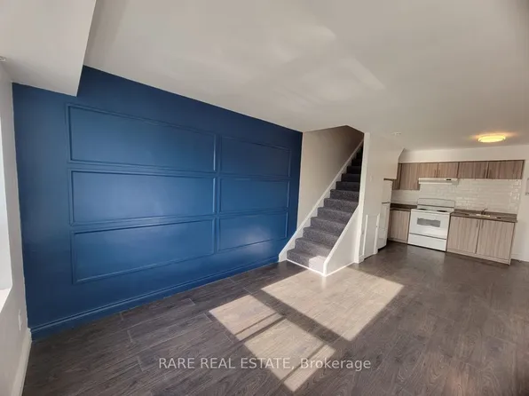 592 Marlee Ave #B, Toronto, ON M6B 3J5